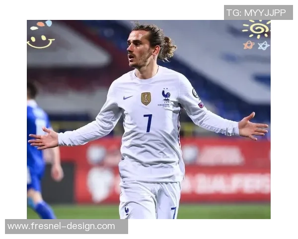 2014年退役足球球星回顾：传奇人物的辉煌岁月与告别时刻