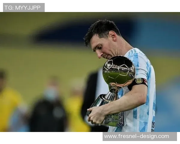 《全球足坛风云人物大揭秘球星背后的故事与传奇时刻》