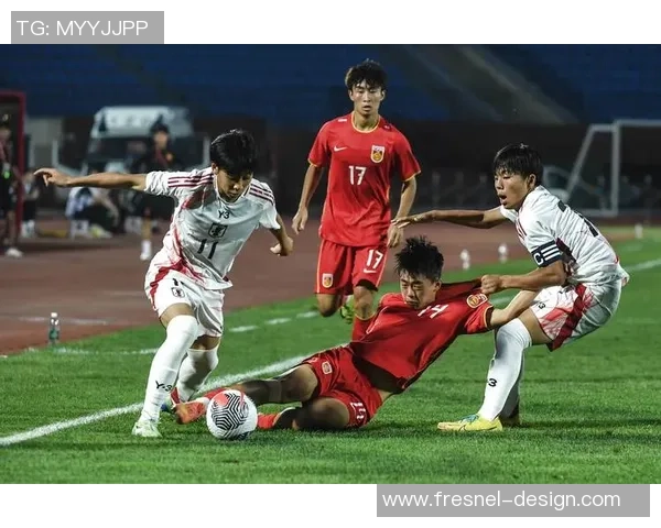 欧洲球星对中国足球队的评价与建议：提升技术与战术层面的关键因素